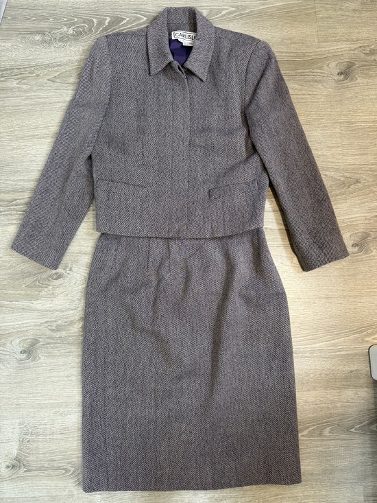 Carlisle Dresses & Skirts - Vintage Carlisle Wool Blend Grey Tweed Two-Piece Blazer & Midi Pencil Skirt Suit